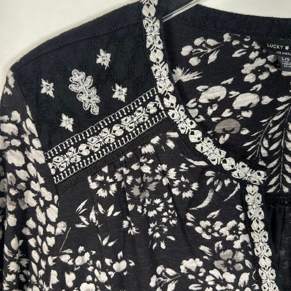 Lucky Brand Women's V Neck 3/4 Sleeve Blouse Shirt L Black Floral Embroidered - Picture 4 of 8